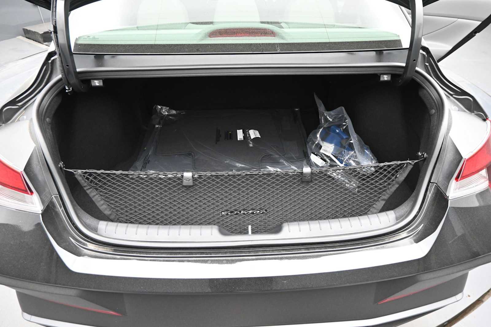 New 2026 Hyundai Elantra Sport FWD image 15