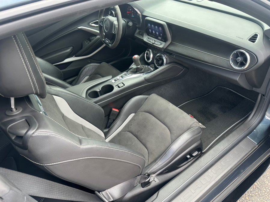 Used 2020 Chevrolet Camaro SS RWD image 12