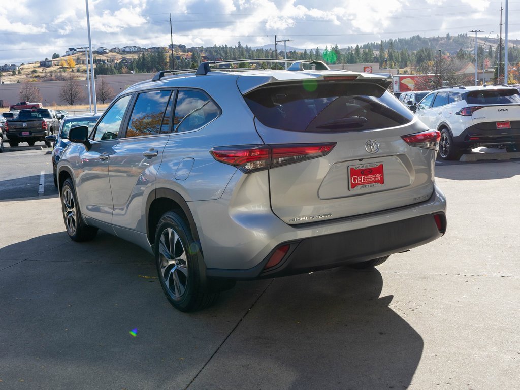 Used 2023 Toyota Highlander L image 5