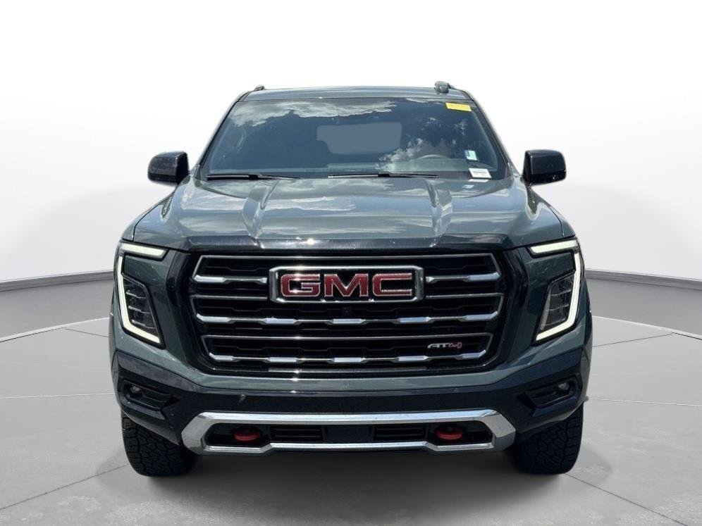Used 2026 GMC Yukon AT4 AWD/4WD image 4