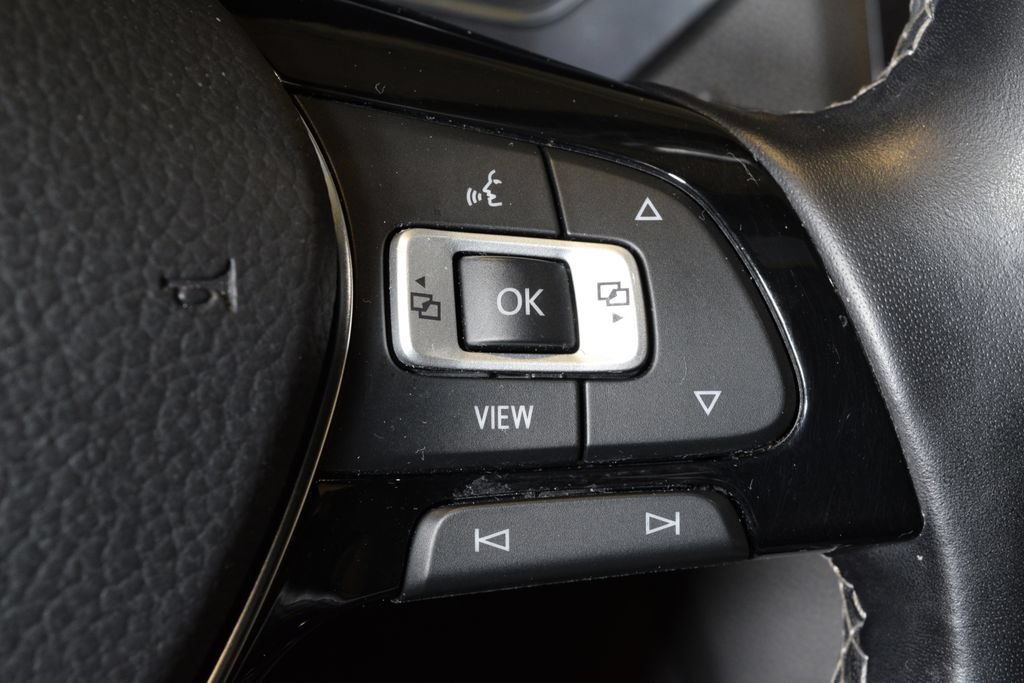 Used 2021 Volkswagen Tiguan SEL Premium R-Line AWD/4WD image 21