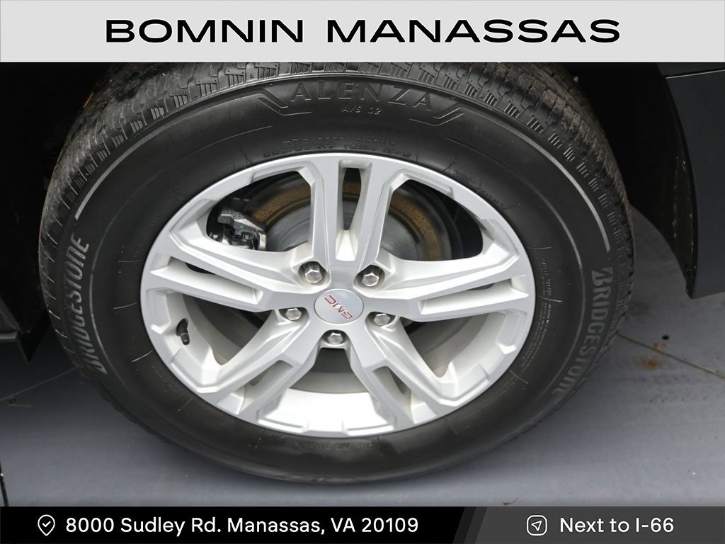 Used 2023 GMC Terrain SLE w/ Driver Convenience Package image 19