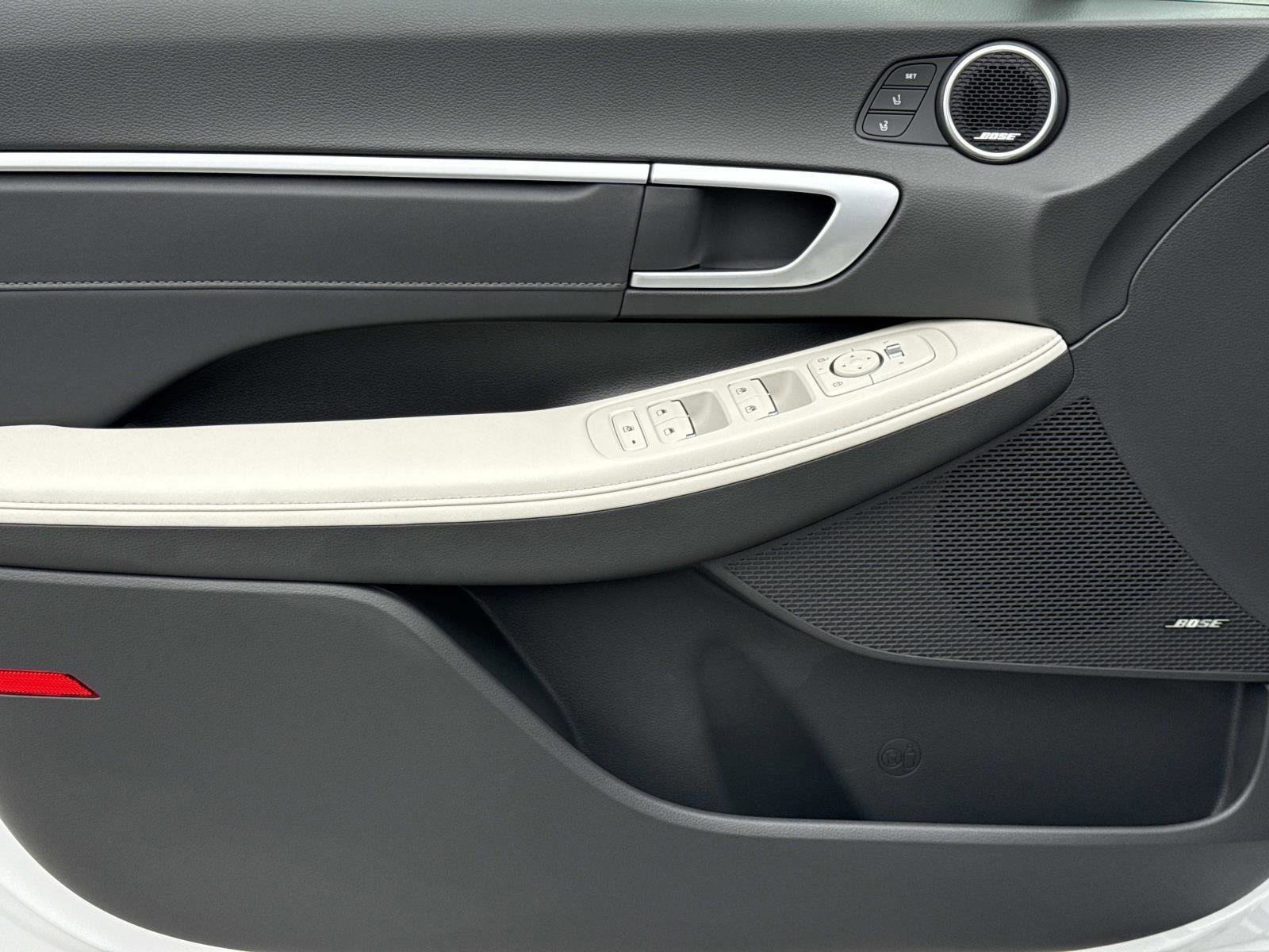 New 2026 Hyundai Sonata Limited image 9