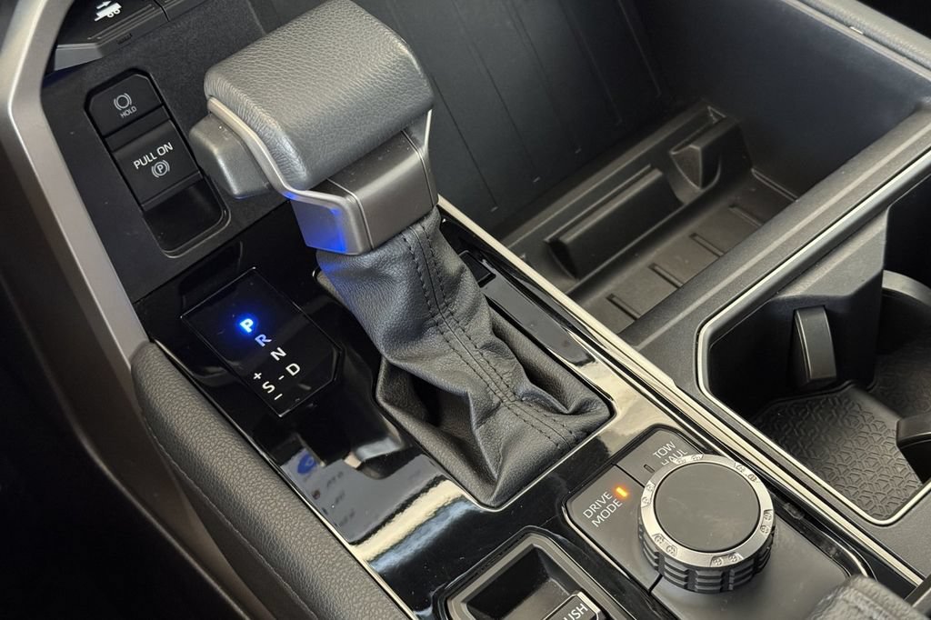 Used 2022 Toyota Tundra Limited AWD/4WD image 15