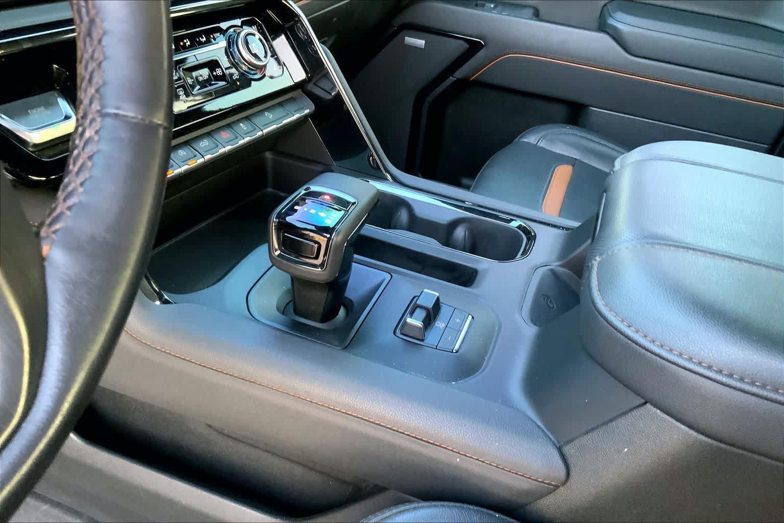 Used 2023 GMC Sierra 1500 AT4 w/ AT4 Premium Package AWD/4WD image 16