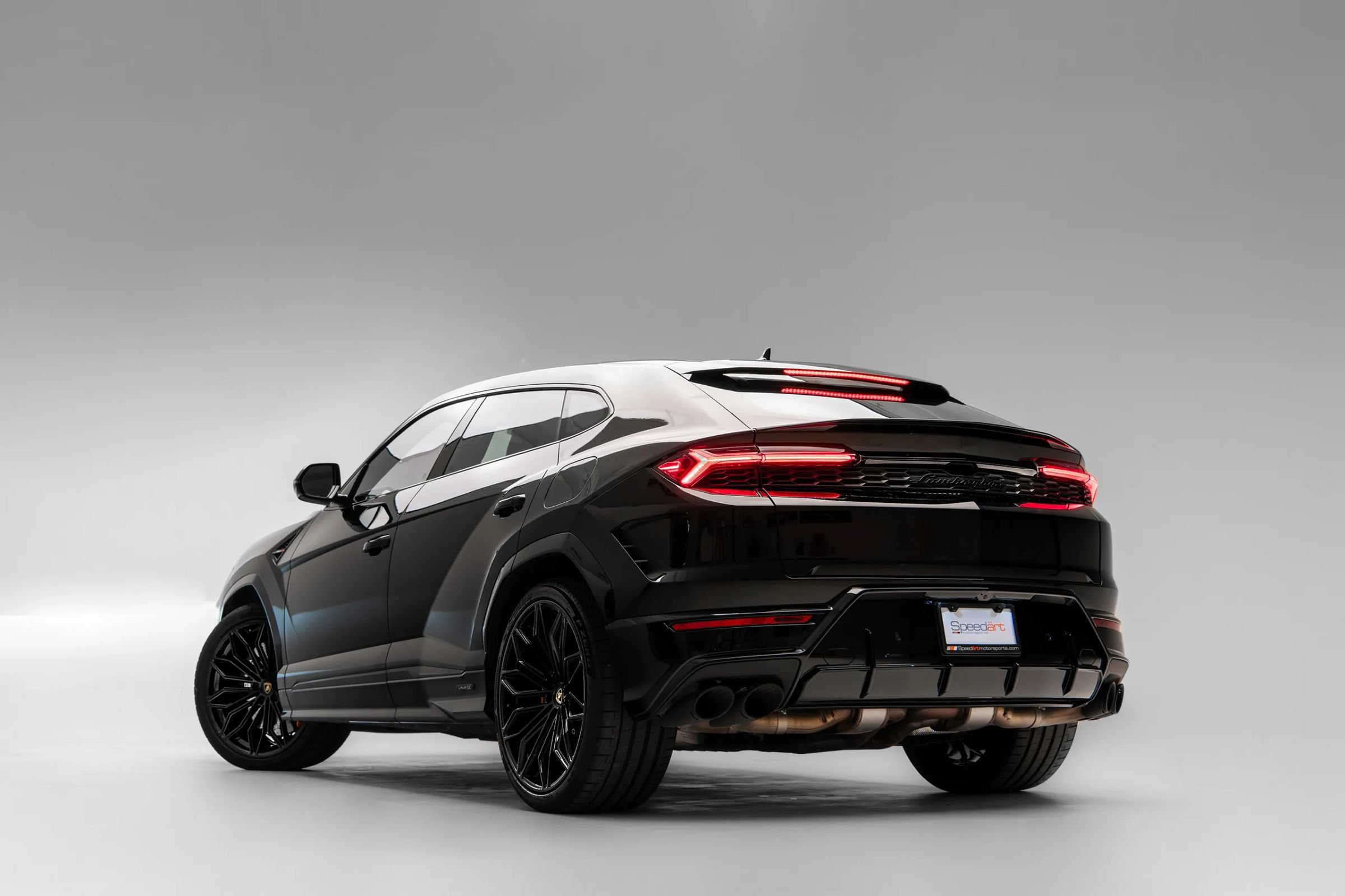 Used 2026 Lamborghini Urus SE AWD/4WD image 8