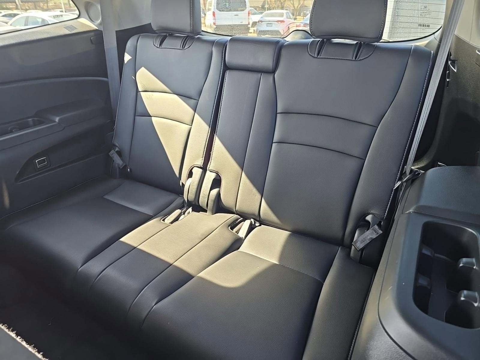 Used 2020 Honda Pilot Touring image 40