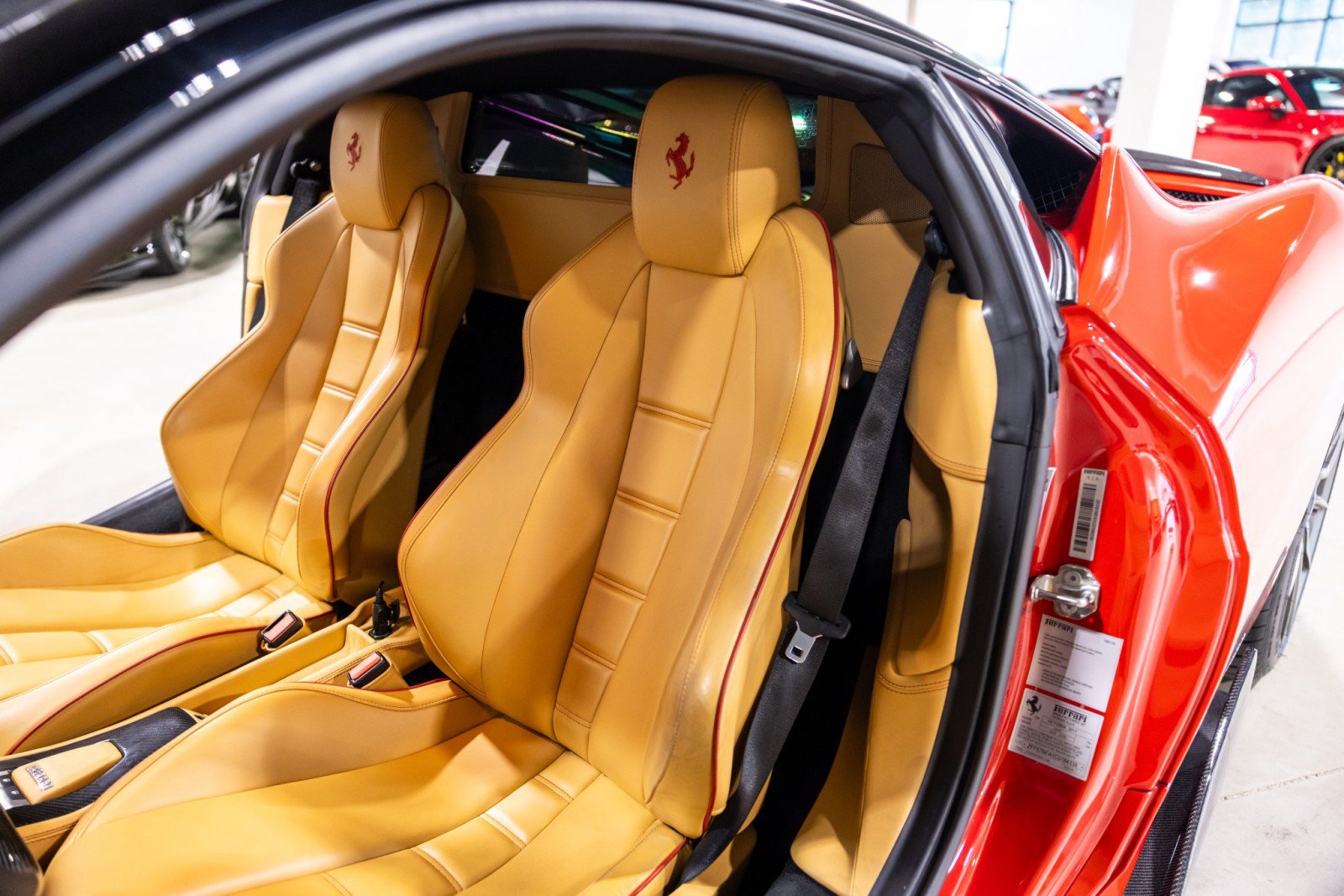 Used 2012 Ferrari 458 Italia Coupe RWD image 37