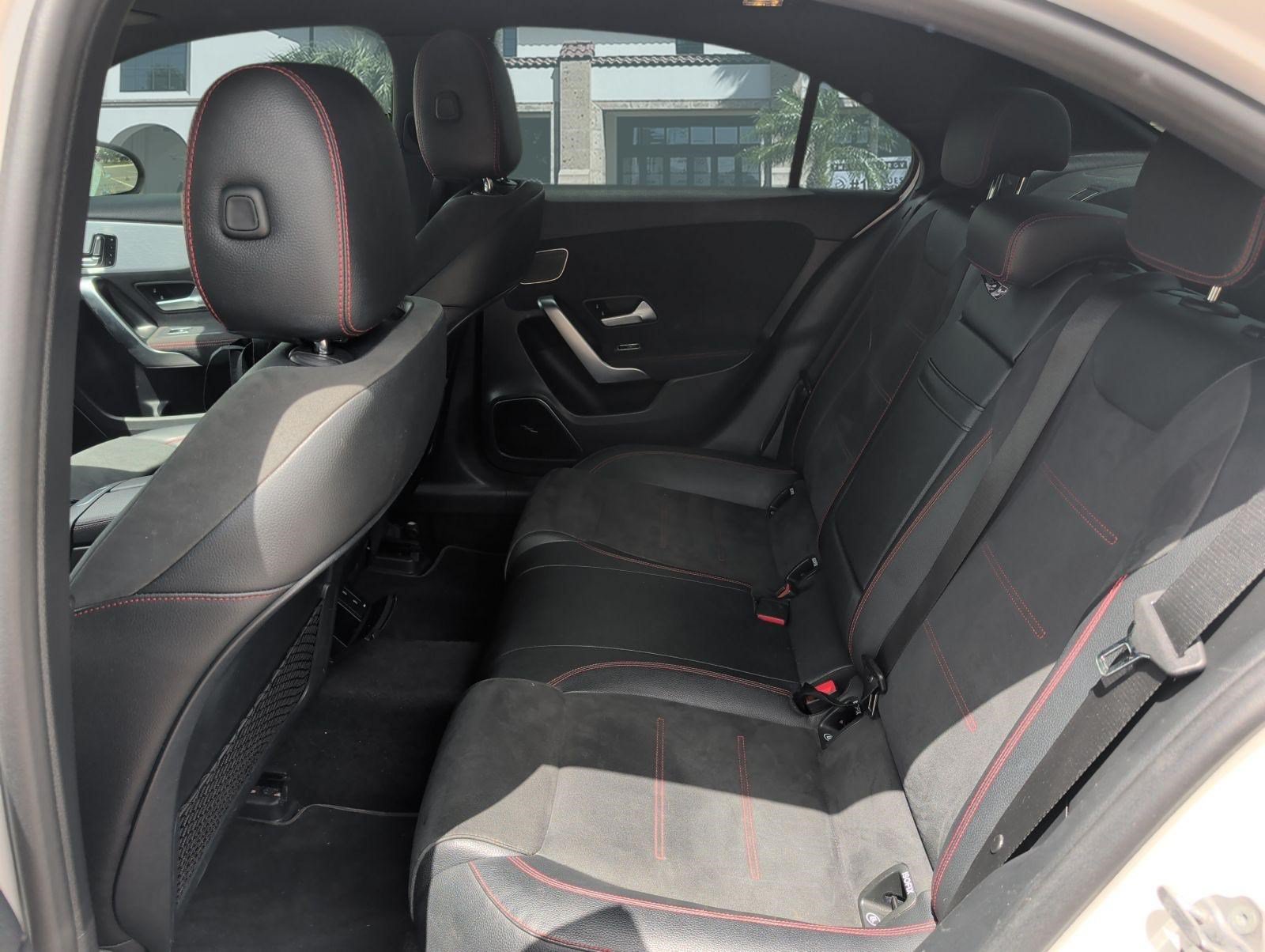 Used 2020 Mercedes-Benz A 35 AMG 4MATIC image 27