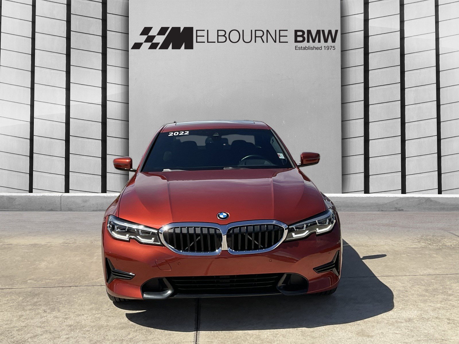 Used 2022 BMW 330i Sedan w/ Premium Package RWD image 2