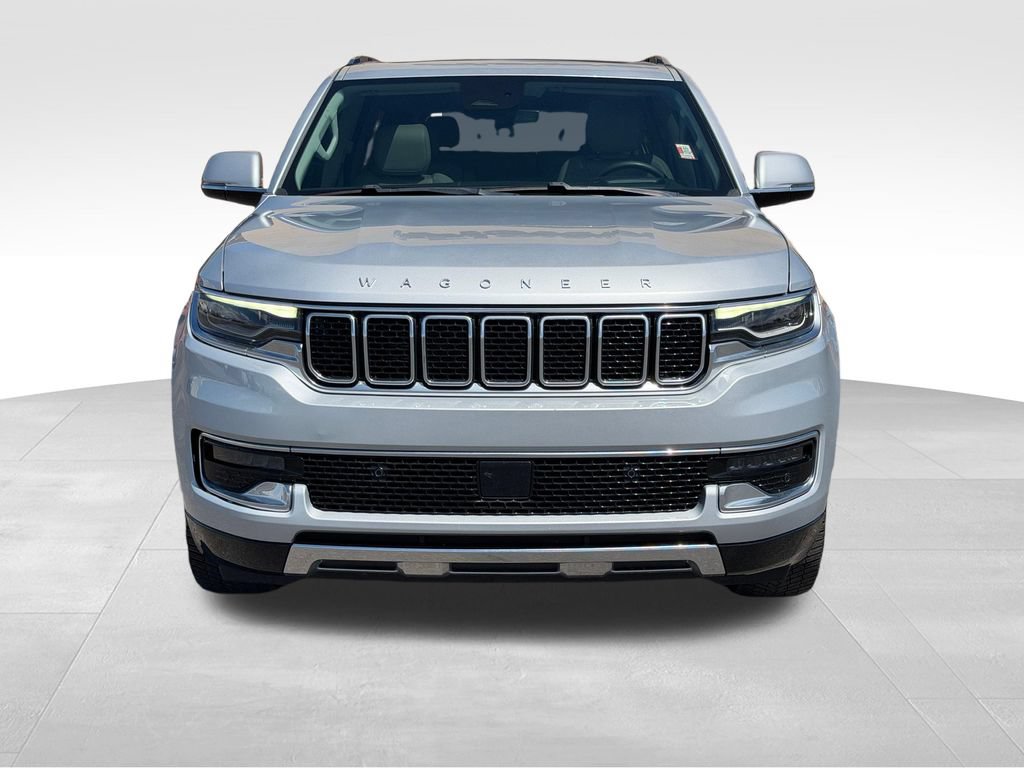 Used 2022 Jeep Wagoneer Series III w/ Premium Group I AWD/4WD image 9