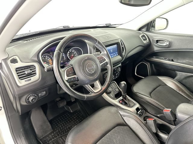 Used 2019 Jeep Compass Latitude AWD/4WD image 17