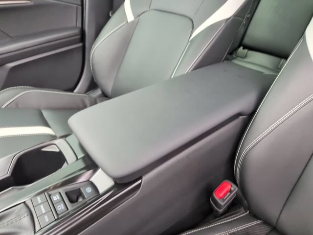 Used 2026 Toyota Camry Hybrid w/ Convenience Package AWD/4WD image 20