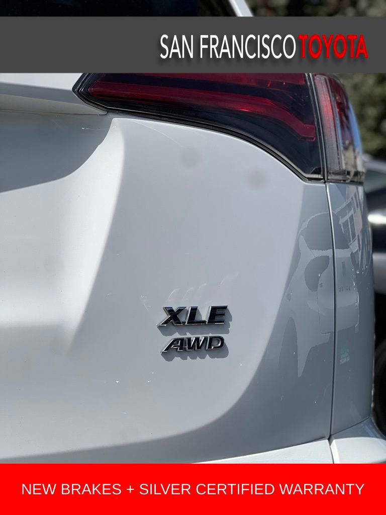 Certified 2018 Toyota RAV4 XLE image 10