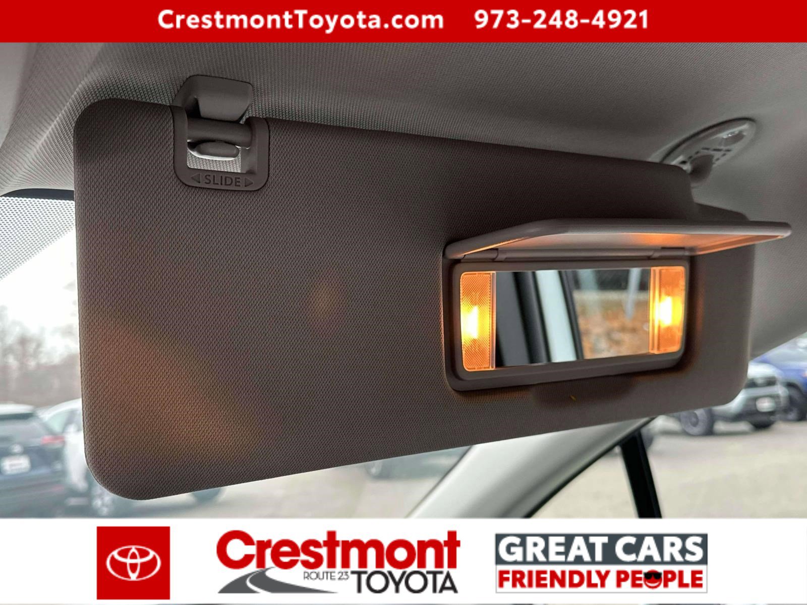 Used 2025 Toyota Sienna LE image 28