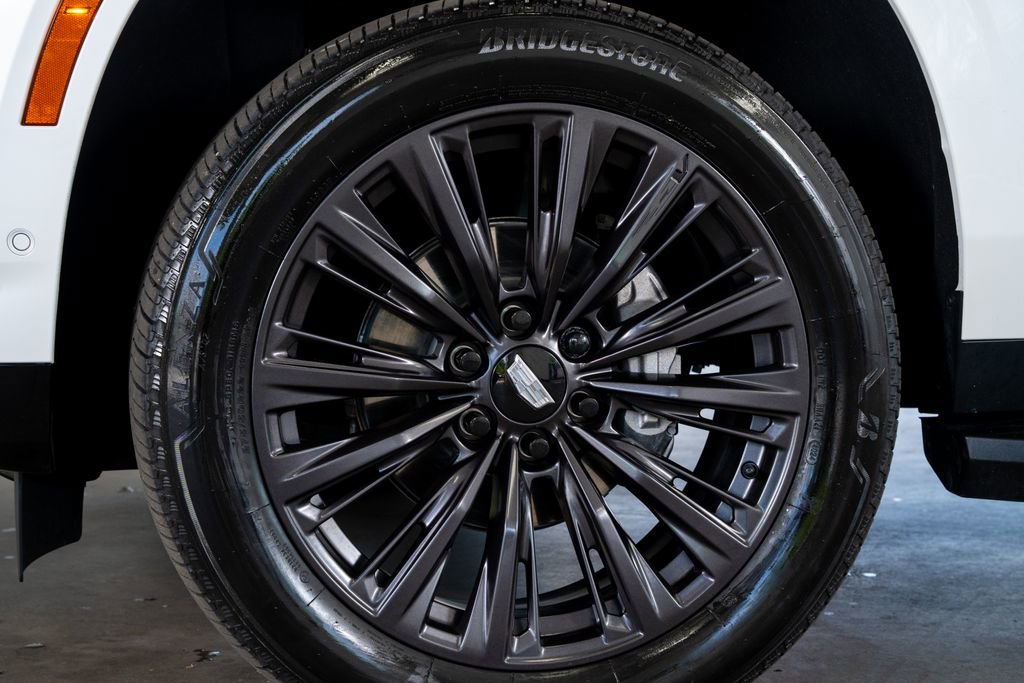 Used 2025 Cadillac Escalade ESV Sport w/ LPO, ONYX Package image 10