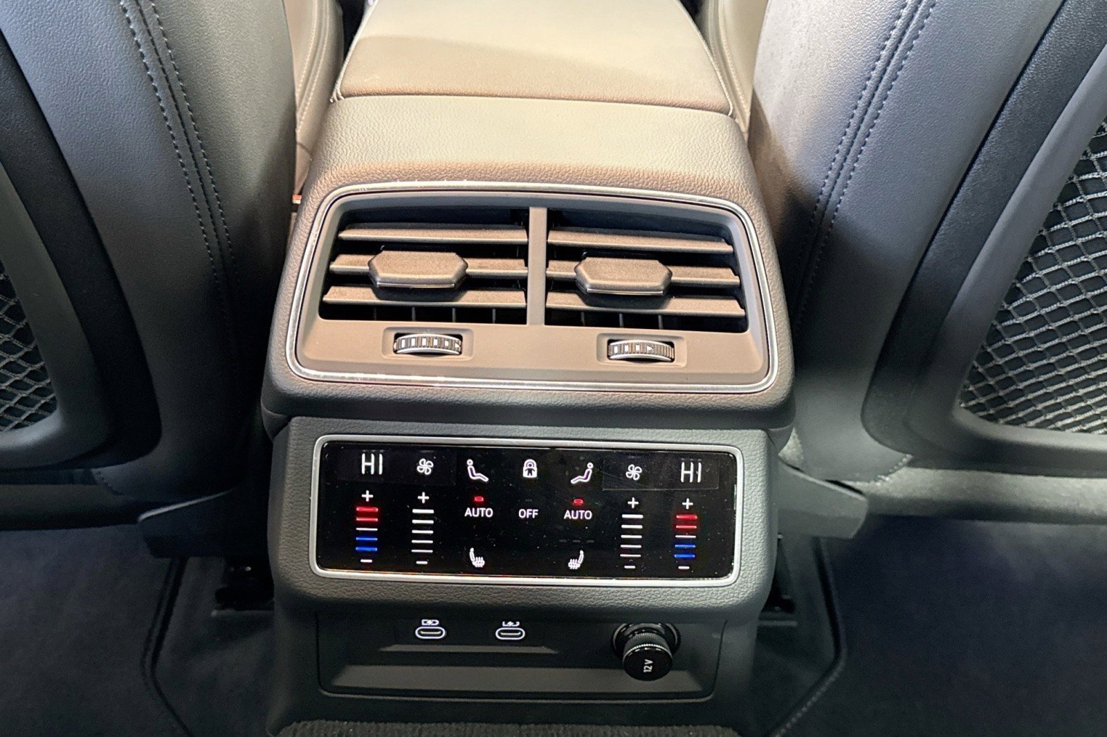 Used 2025 Audi A6 Premium Plus w/ Premium Plus Package image 24