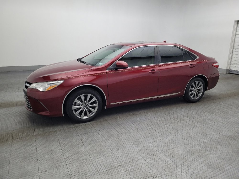 Used 2017 Toyota Camry XLE w/ Moonroof Package image 2