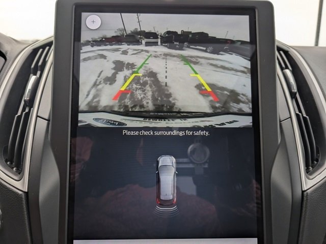 Used 2024 Ford Edge SEL w/ Convenience Package image 5