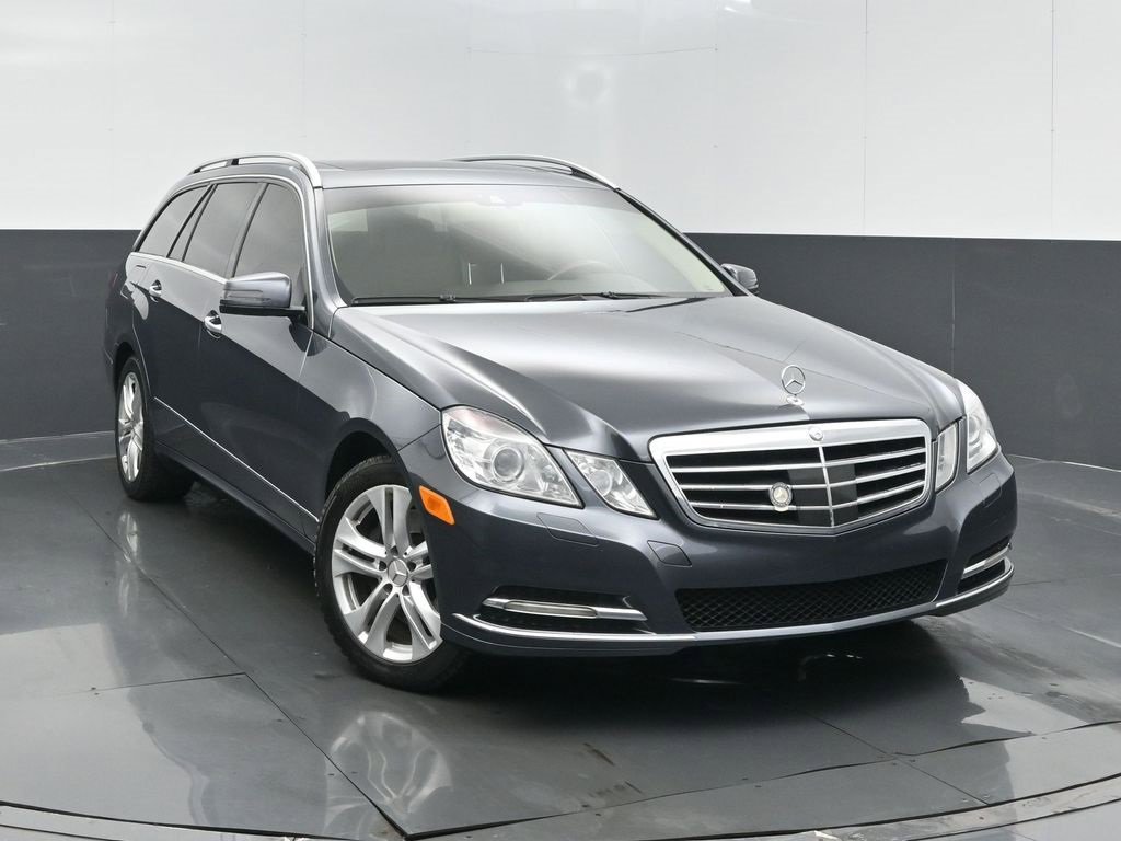 Used 2011 Mercedes-Benz E 350 4MATIC Wagon image 2