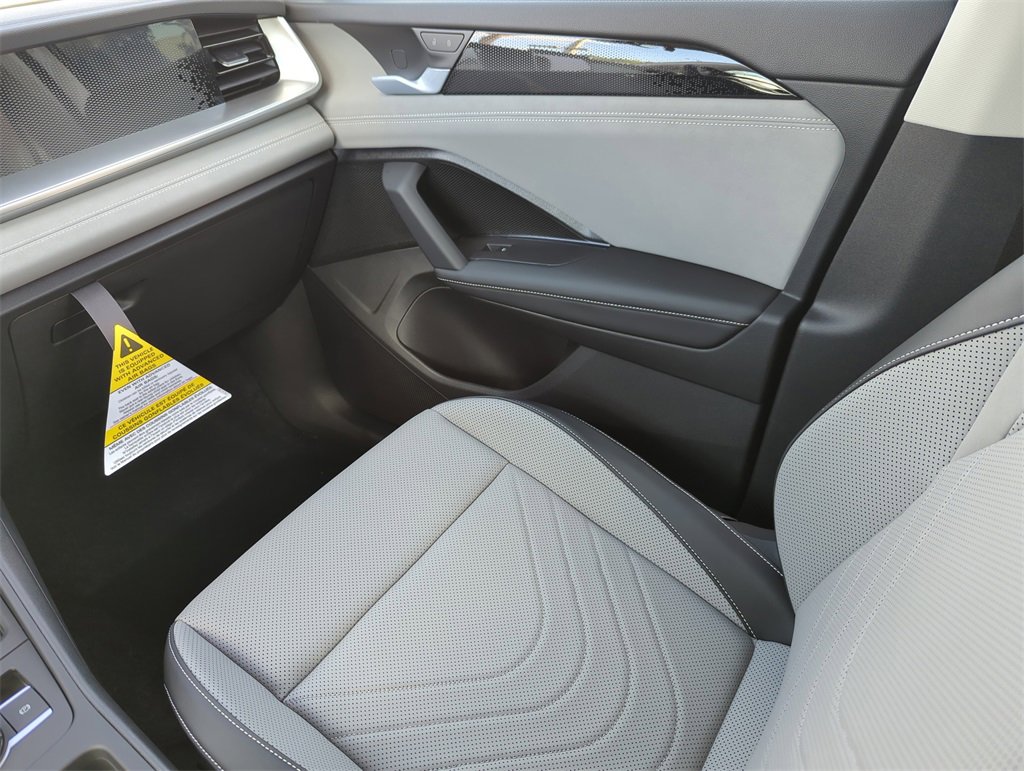 New 2026 Volkswagen Tiguan SE image 25