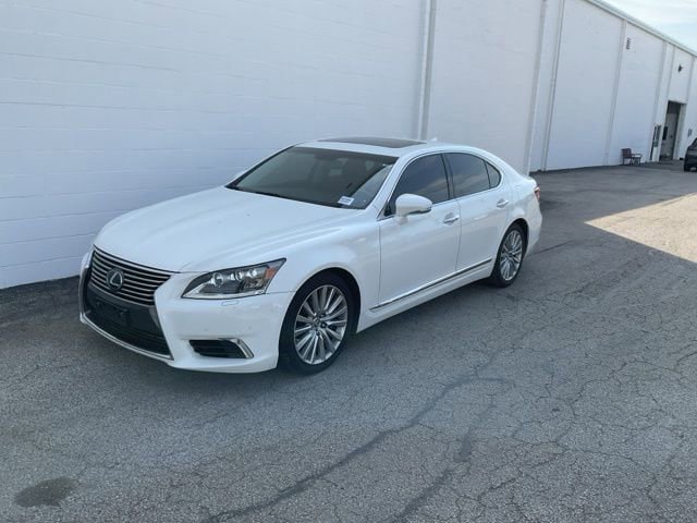Used 2015 Lexus LS 460 AWD w/ Comfort Package image 34