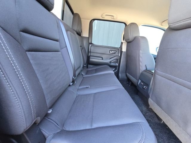 Used 2024 Nissan Frontier SV w/ Technology Package image 13
