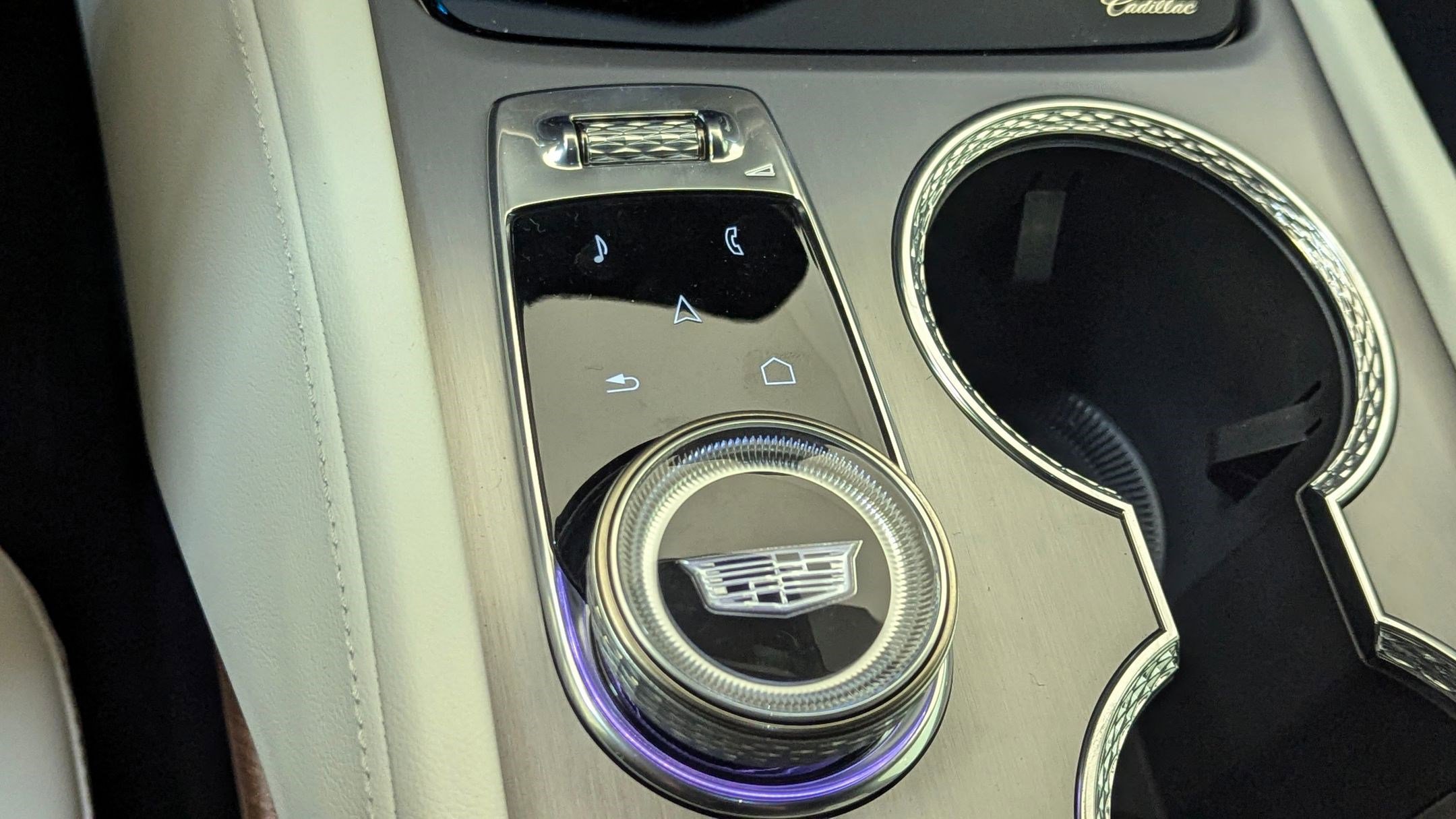 New 2026 Cadillac Vistiq Sport image 17