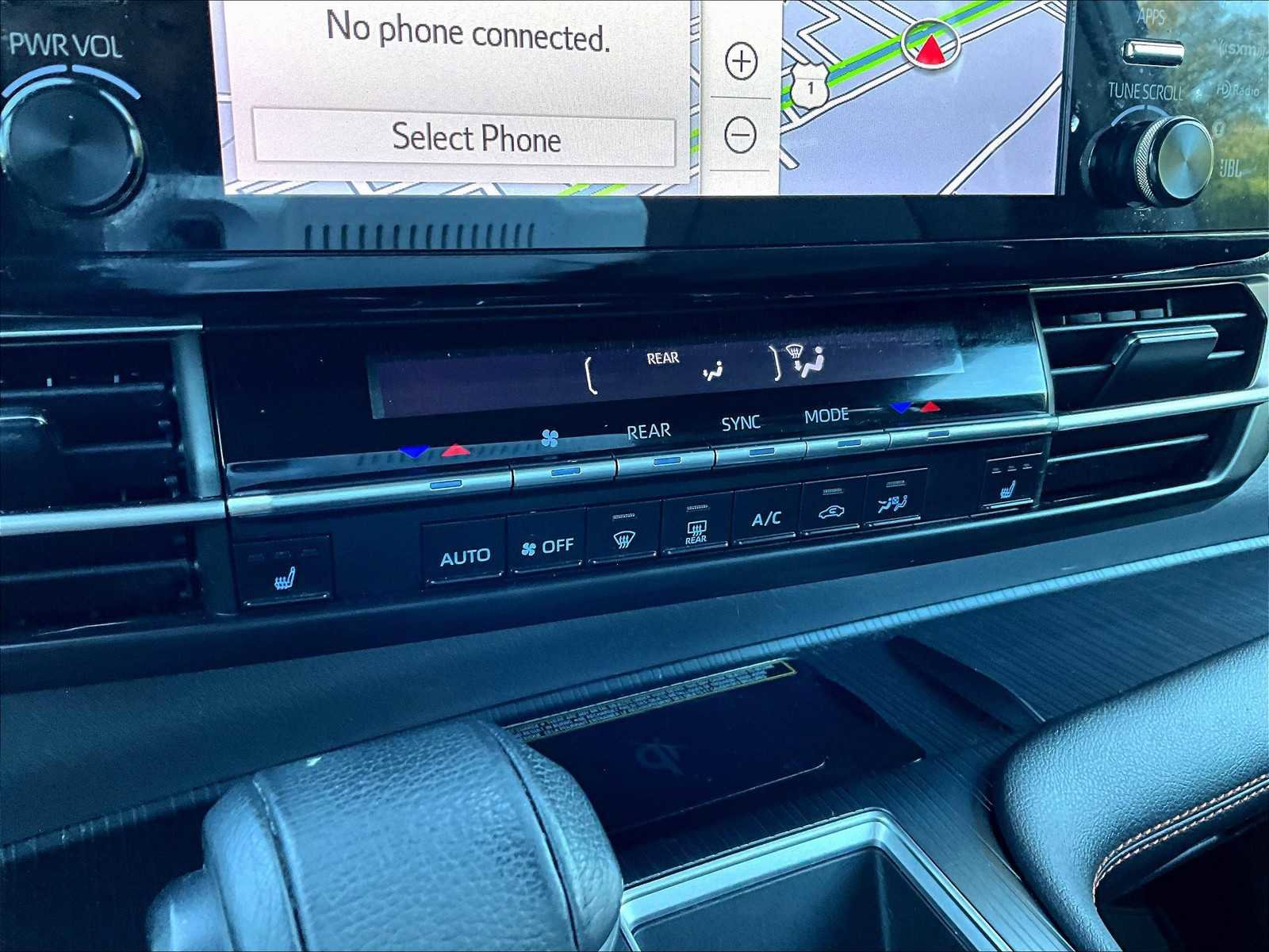 Used 2021 Toyota Sienna XSE image 27