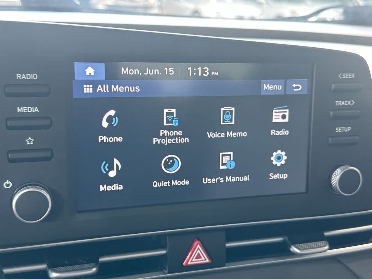 Used 2025 Hyundai Elantra SE FWD image 18