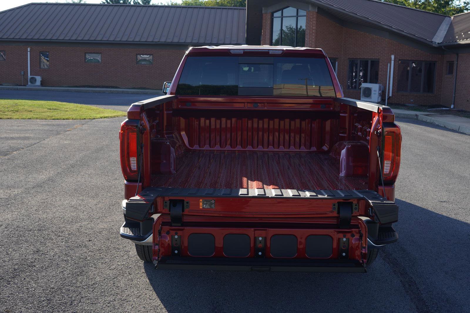 New 2026 GMC Sierra 1500 SLT w/ SLT Convenience Package image 6