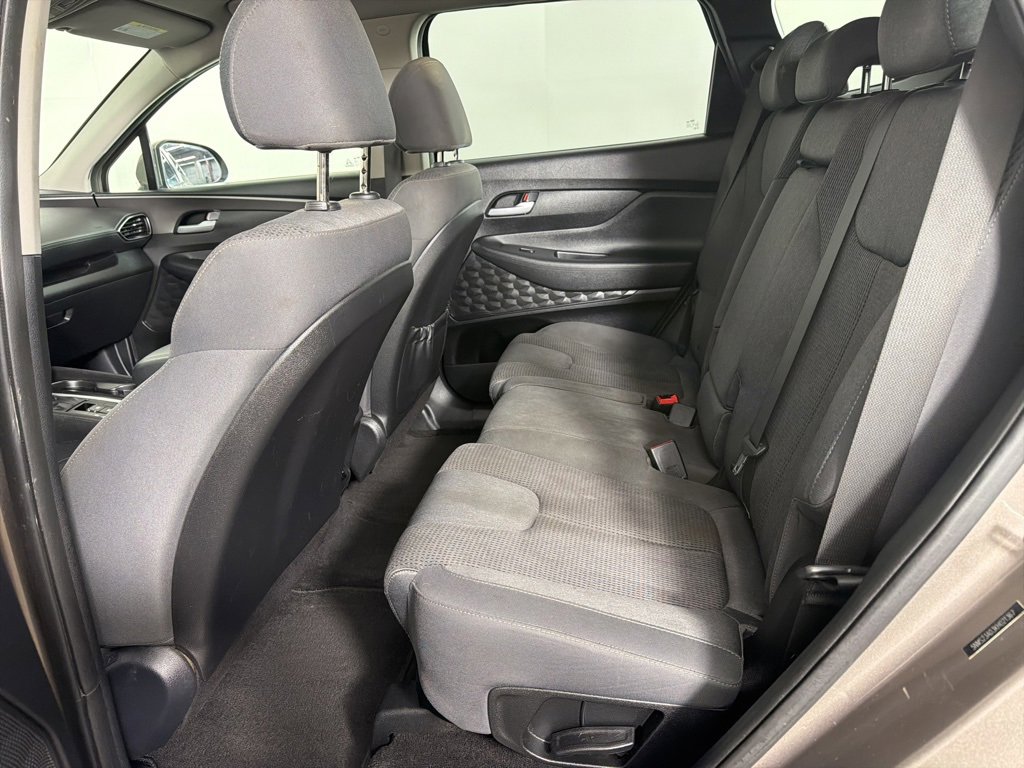 Used 2019 Hyundai Santa Fe SE image 11