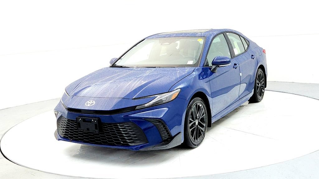 New 2026 Toyota Camry SE AWD/4WD image 2