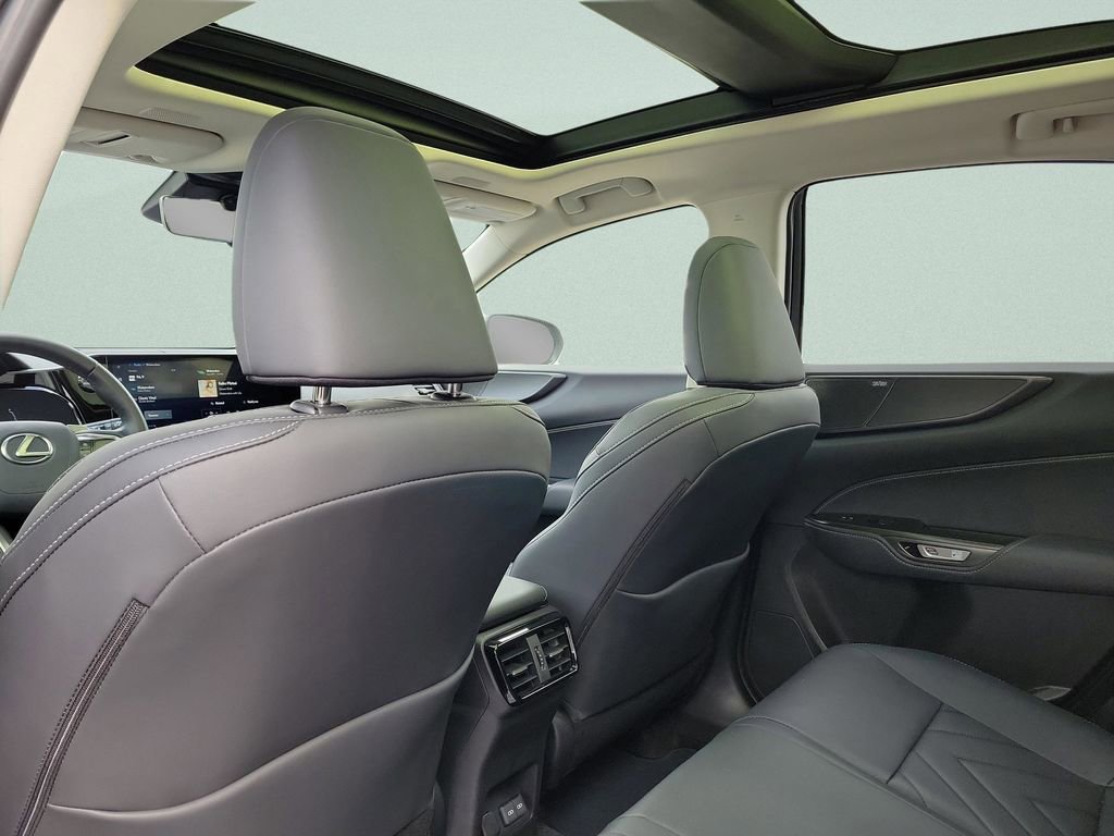 Used 2024 Lexus NX 350h AWD w/ Vision Package image 17