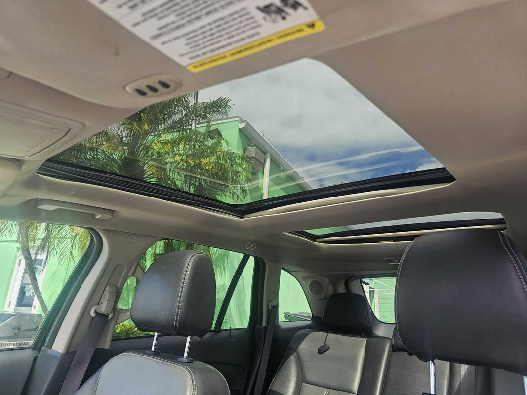 Used 2014 Ford Edge Sport w/ Driver Entry Package FWD image 12