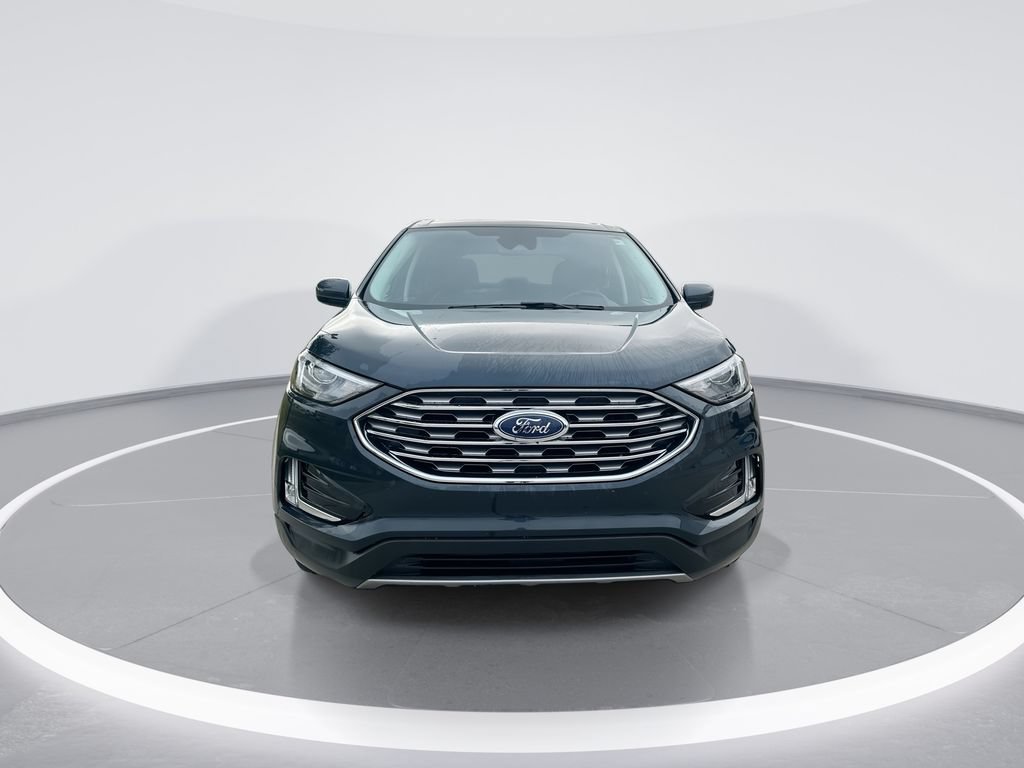 Used 2022 Ford Edge SEL w/ Convenience Package AWD/4WD image 3