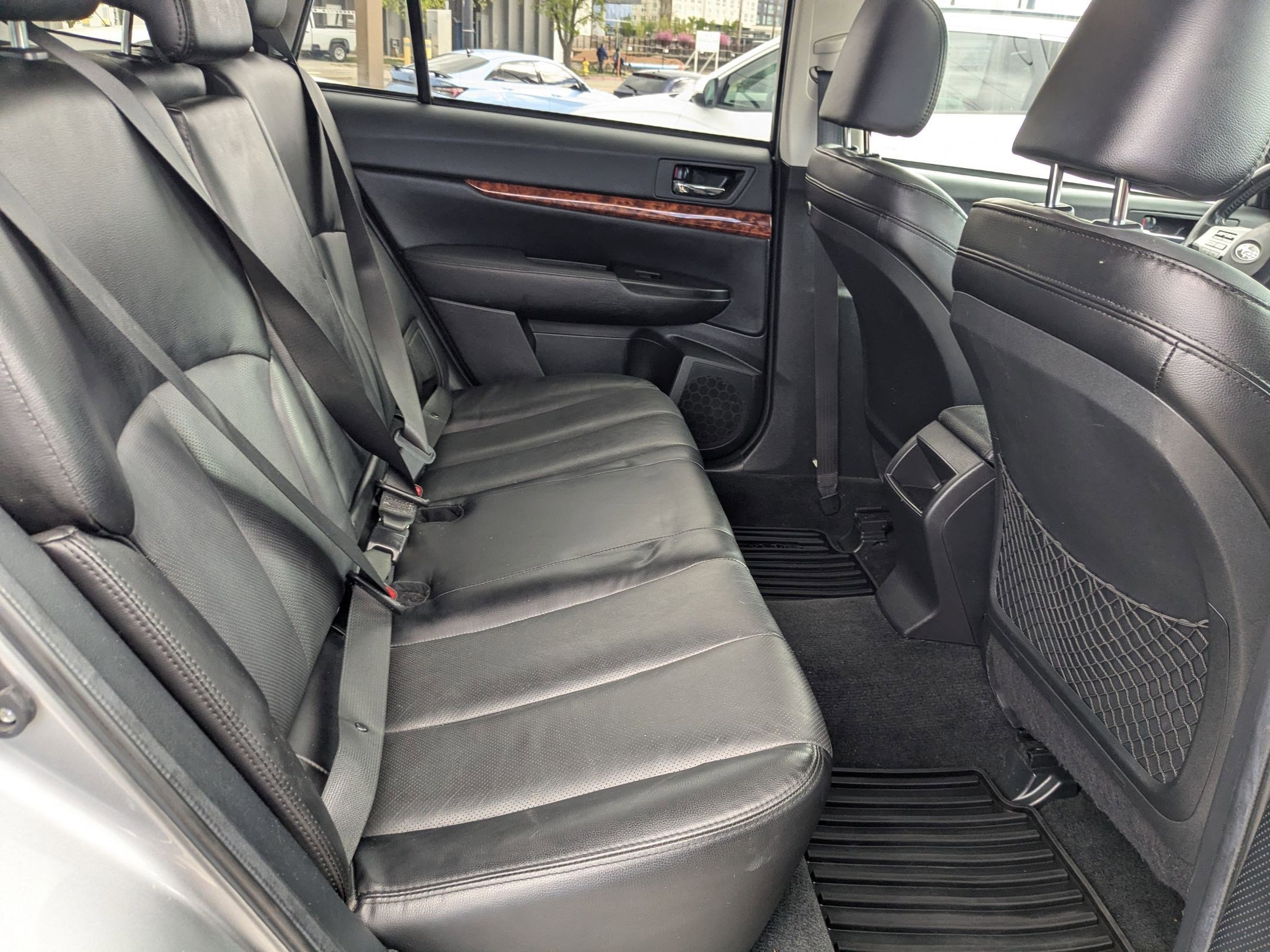 Used 2011 Subaru Outback 2.5i Limited w/ PWR Moonroof Pkg image 30