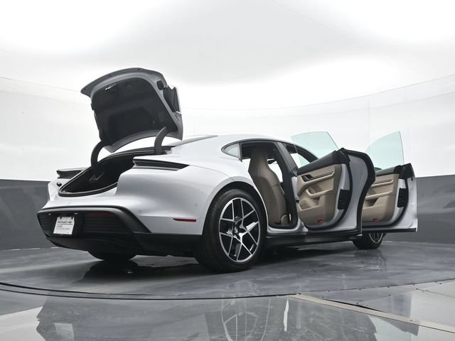 Used 2025 Porsche Taycan RWD image 28