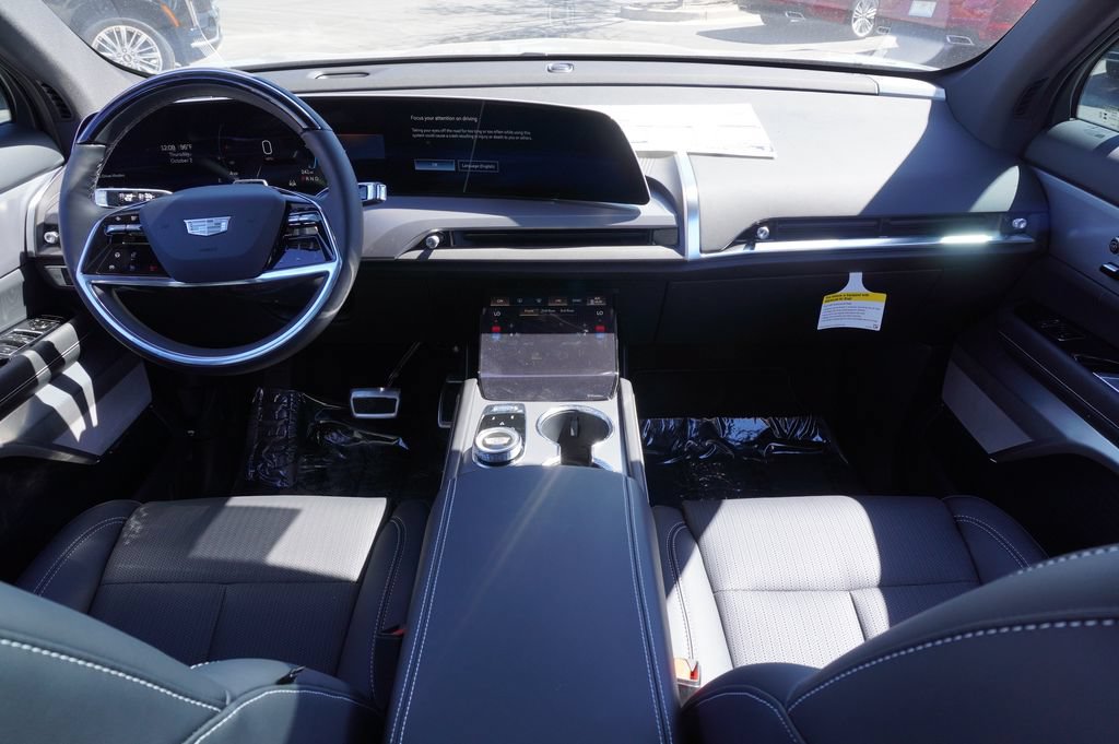 New 2026 Cadillac Vistiq Luxury AWD/4WD image 13
