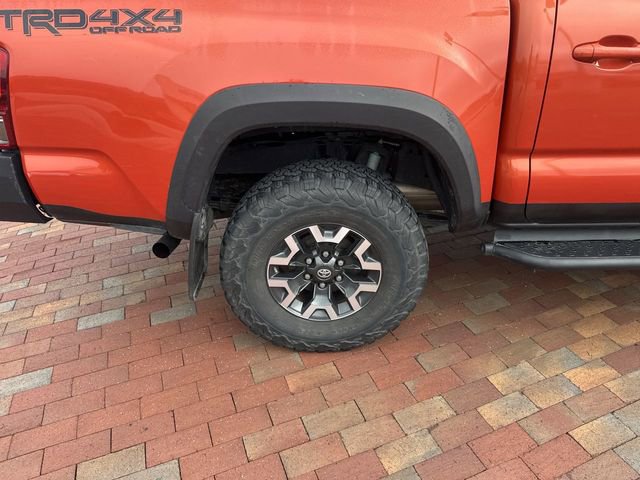 Used 2016 Toyota Tacoma TRD Off-Road w/ Towing Package AWD/4WD image 15