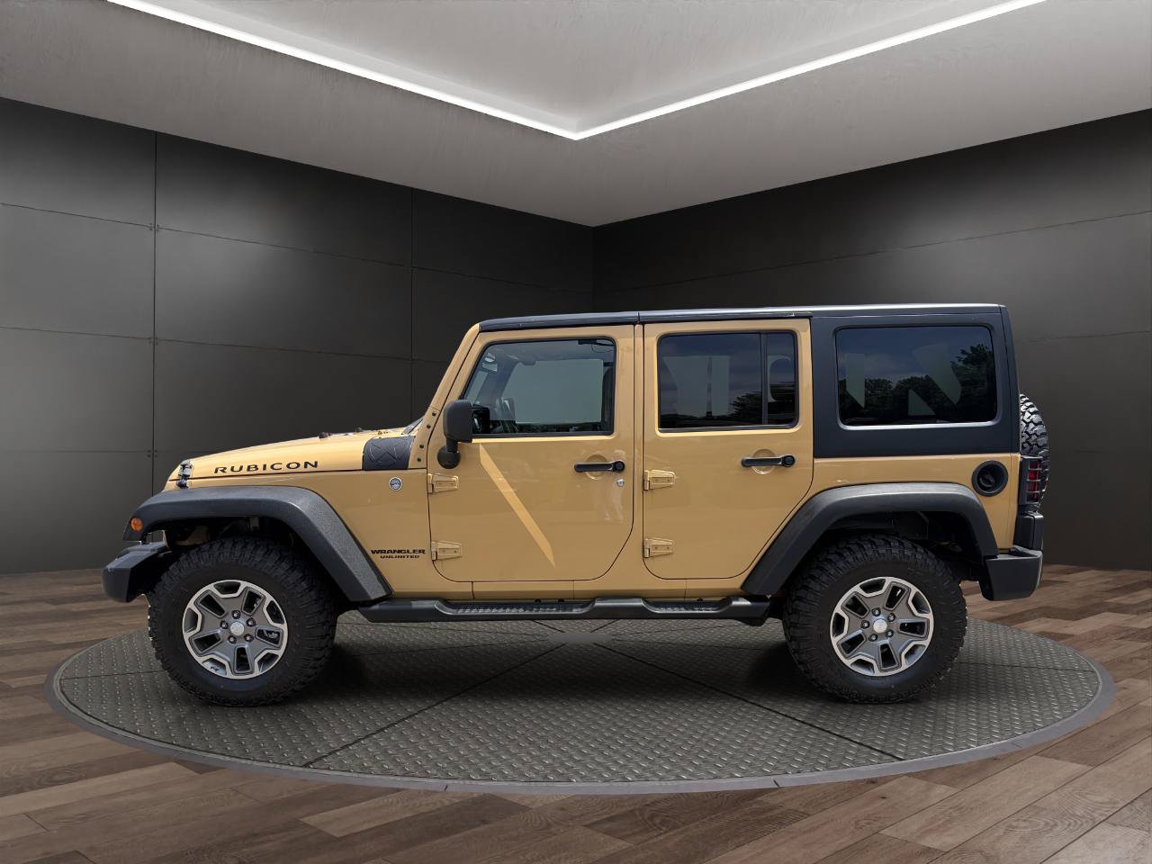 Used 2014 Jeep Wrangler Unlimited Rubicon w/ Dual Top Group AWD/4WD image 5
