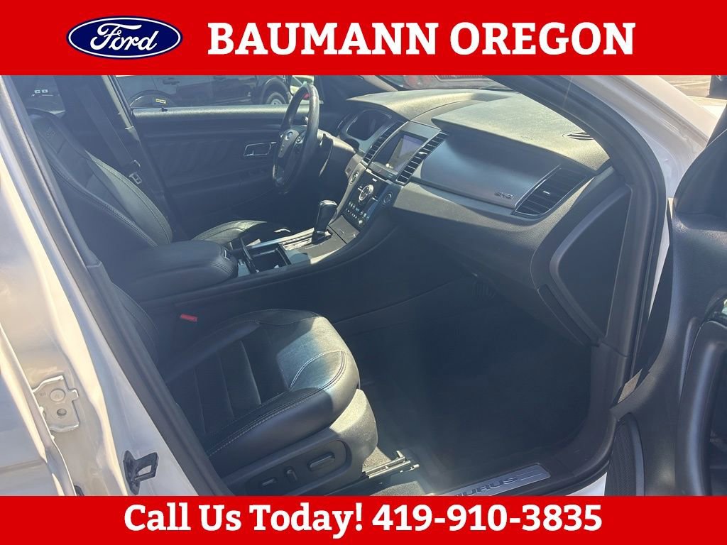 Used 2018 Ford Taurus SHO AWD/4WD image 4