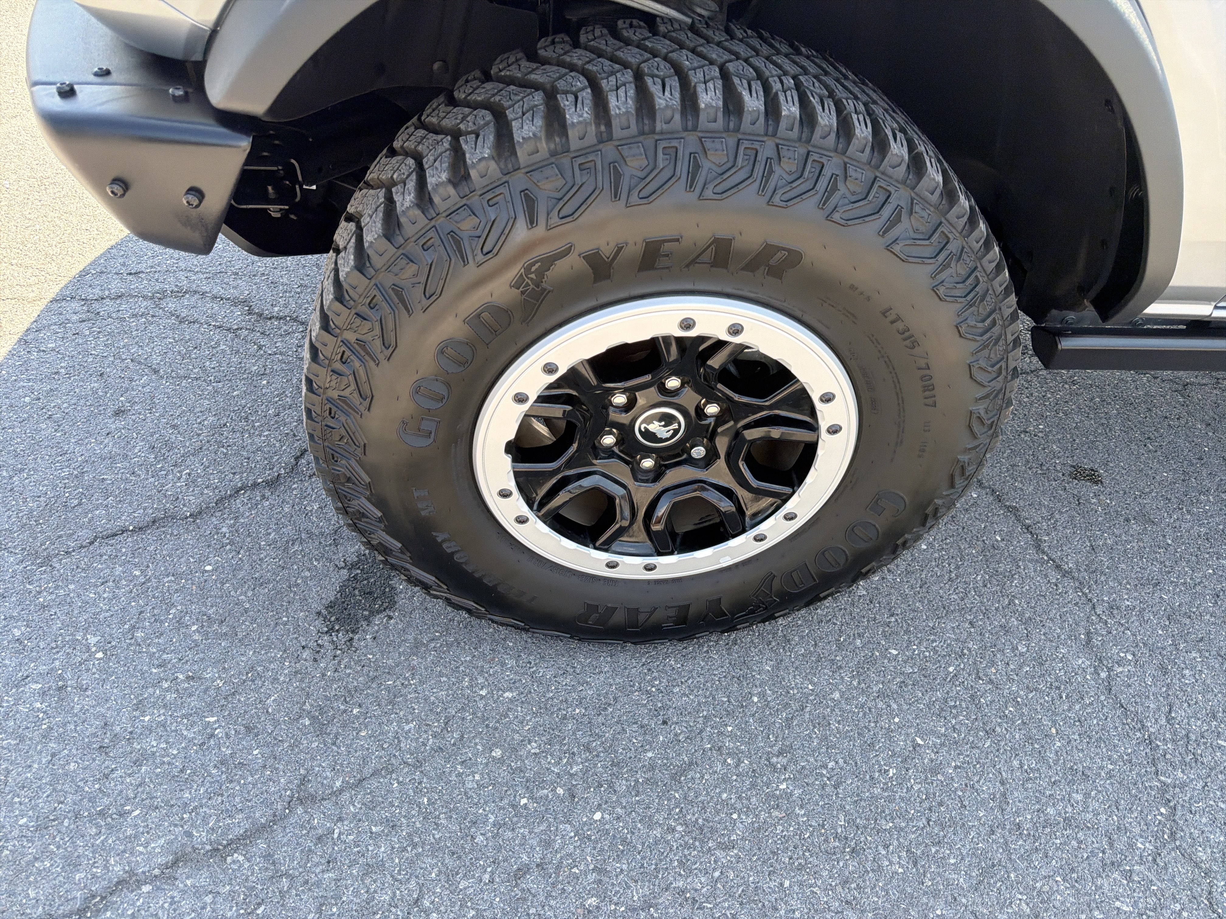 Used 2024 Ford Bronco Badlands AWD/4WD image 11