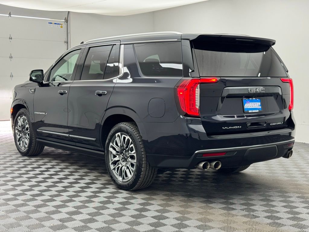 Used 2023 GMC Yukon Denali Ultimate AWD/4WD image 15