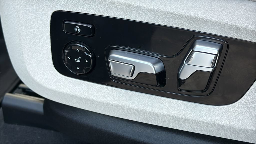 Used 2019 BMW X5 xDrive50i AWD/4WD image 20