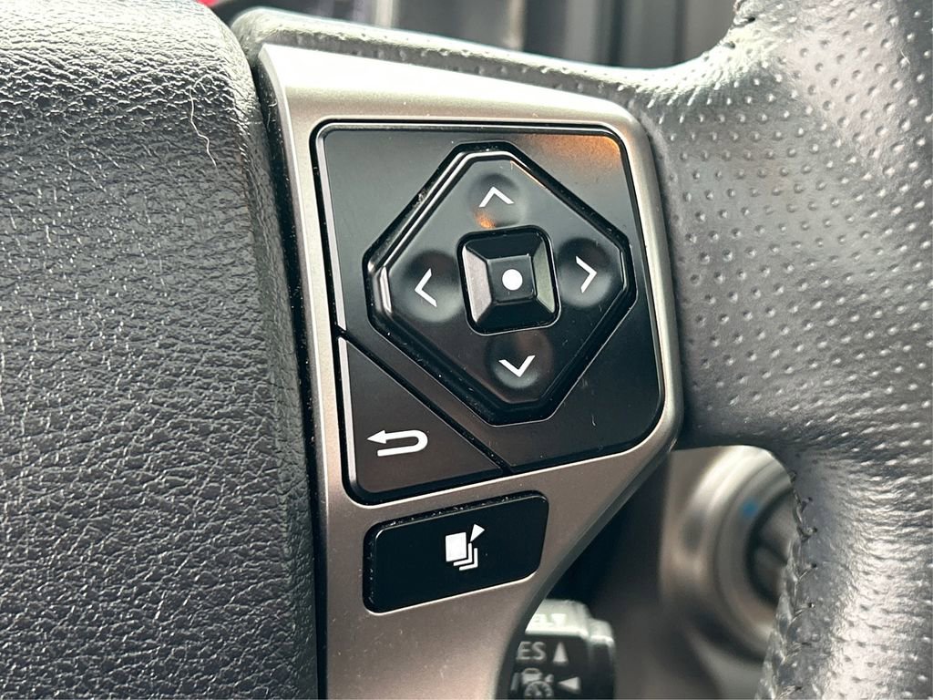 Used 2021 Toyota 4Runner Limited image 33