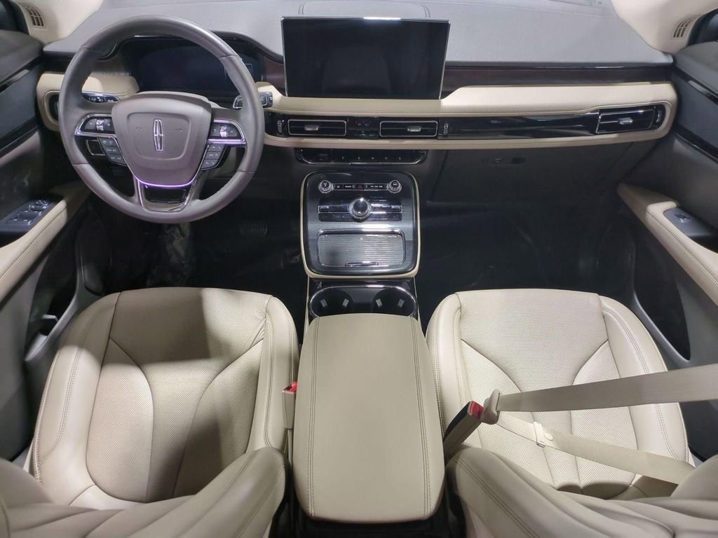 Certified 2022 Lincoln Nautilus Reserve image 29