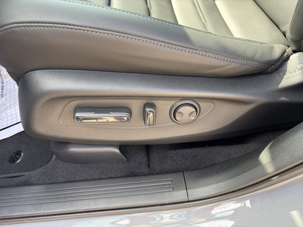 Used 2026 Honda CR-V EX-L image 12