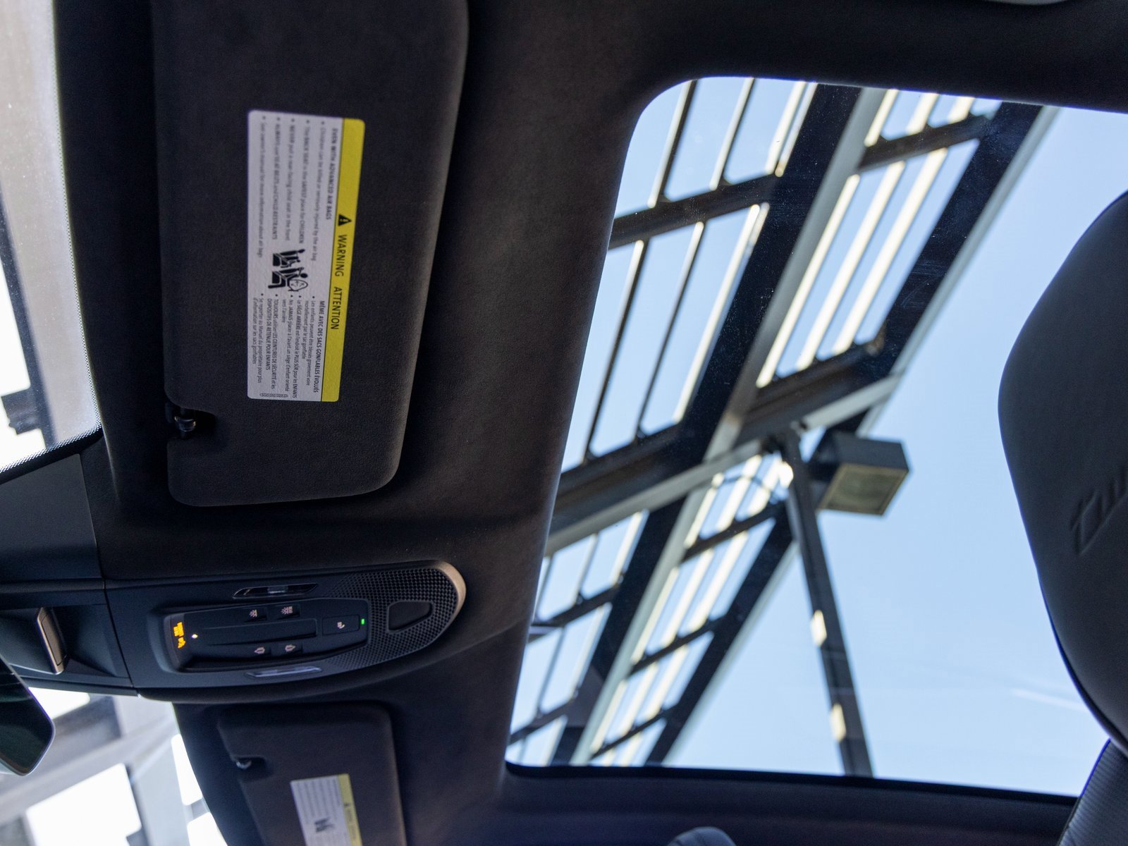 New 2025 Porsche Cayenne Turbo image 32