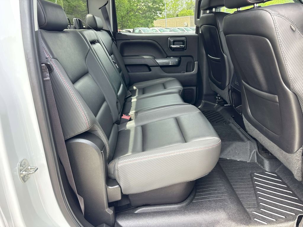 Used 2015 GMC Sierra 2500 SLT w/ Duramax Plus Package AWD/4WD image 17